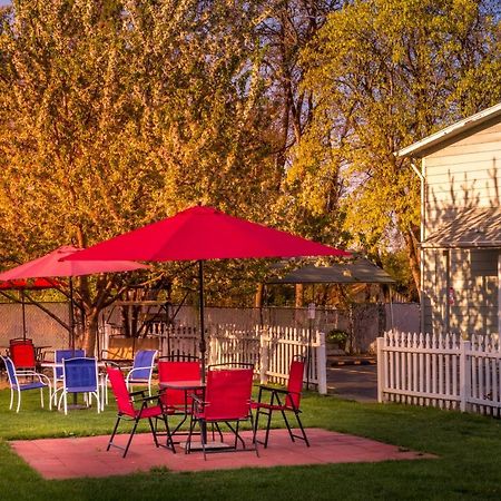 Maple Leaf Motel Shady Cove Buitenkant foto